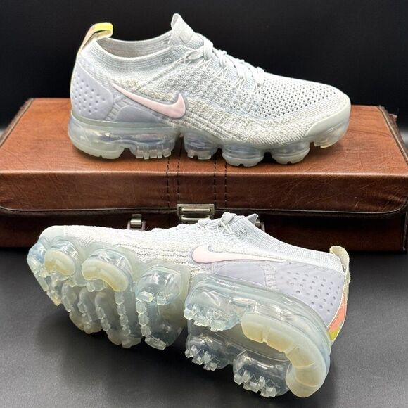 Nike Wmns Air VaporMax Flyknit 2 Floral - Picture 1 of 11